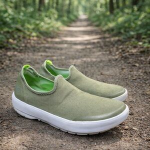 OOFOS OOriginal Slip-On Shoes Sage Green Women’s 7.5 EU 38.5 Recovery